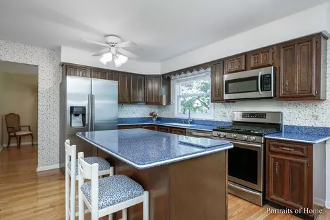 1107 Sara Ln, Naperville, IL 60565 photo 8