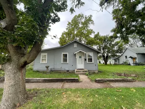 807 N Mathews Ave, Urbana, IL 61801