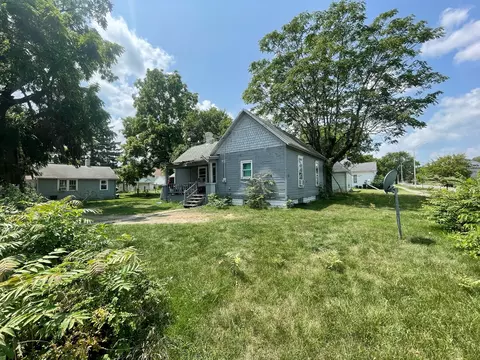 1301 W Beslin St, Urbana, IL 61801