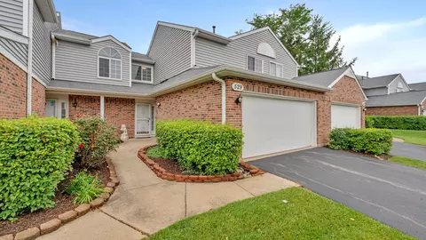 529 Canterbury Dr, Carol Stream, IL 60188