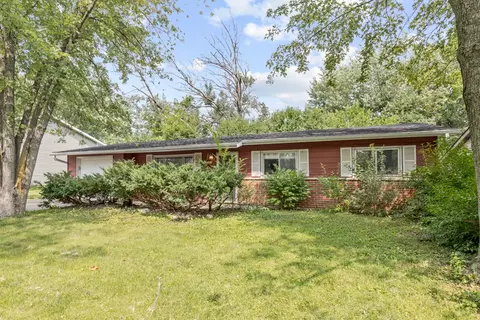 7353 Coventry Ln, Hanover Park, IL 60133