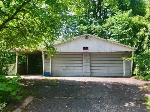 1312 E 4th St, Sterling, IL 61081 photo 3