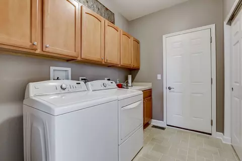 3055 Bridgeham St, Elgin, IL 60124 photo 20