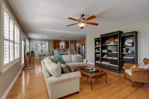3055 Bridgeham St, Elgin, IL 60124 photo 16