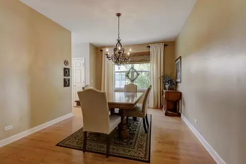 3055 Bridgeham St, Elgin, IL 60124 photo 5