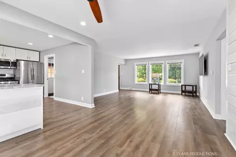 21 W280 Temple Dr, Itasca, IL 60143 photo 9
