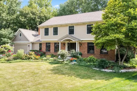 918 Appomattox Cir, Naperville, IL 60540