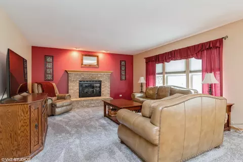 2011 Heatherstone Ct, Plainfield, IL 60586 photo 7