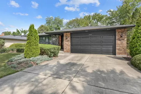 1506 Carrol Ct, Darien, IL 60561