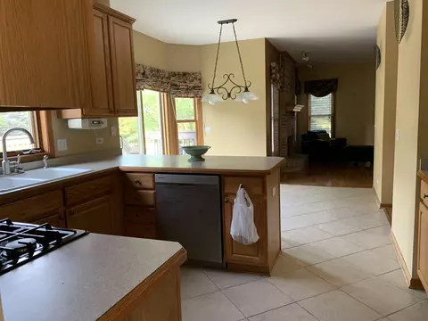 589 Walnut Ct, Antioch, IL 60002 photo 38
