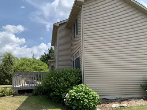 589 Walnut Ct, Antioch, IL 60002 photo 32