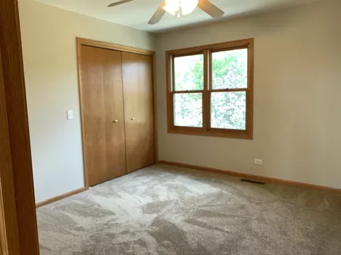 589 Walnut Ct, Antioch, IL 60002 photo 18