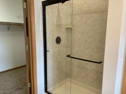 589 Walnut Ct, Antioch, IL 60002 photo 12