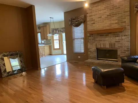 589 Walnut Ct, Antioch, IL 60002 photo 46