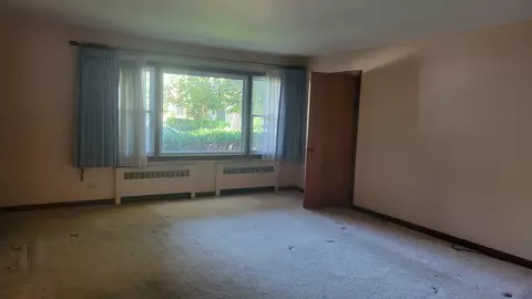 715 Bent St, Elgin, IL 60120 photo 15