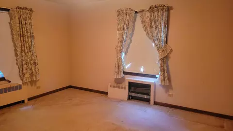 715 Bent St, Elgin, IL 60120 photo 16