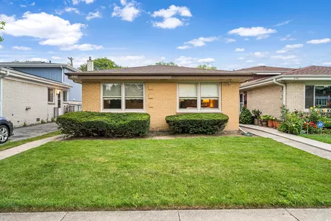 5234 Foster St, Skokie, IL 60077