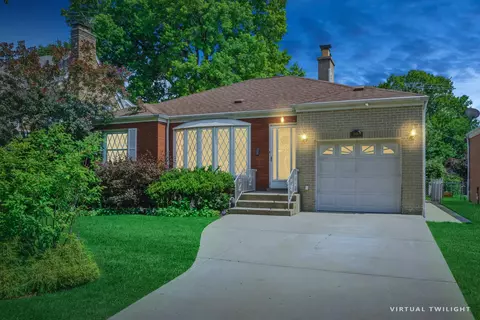 6957 N Mcalpin Ave, Chicago, IL 60646