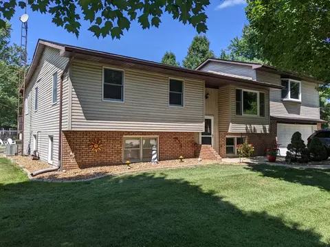 6175 W 1000n Rd, Kankakee, IL 60901