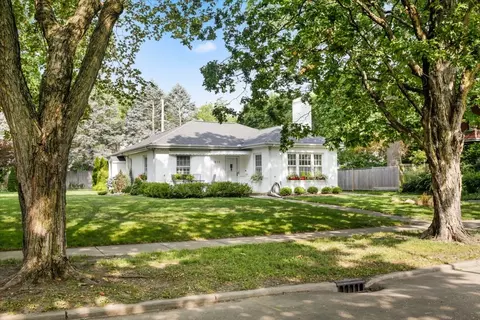 511 S Highland Ave, Champaign, IL 61821 photo 1