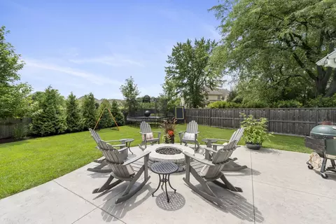 1945 Chippewa Dr, Wheaton, IL 60187 photo 23