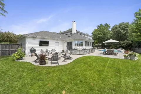 1945 Chippewa Dr, Wheaton, IL 60187 photo 24
