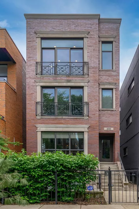 1020 N Honore St #3, Chicago, IL 60622