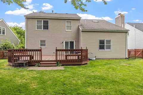 Exterior - 3035 Compton Rd, Aurora, IL 60504 photo 5 of 5