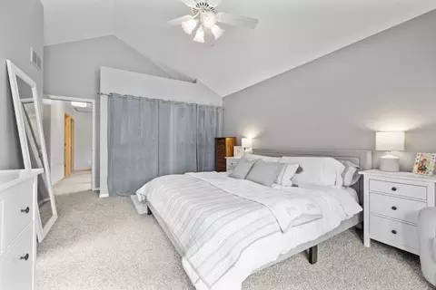 Bedroom - 3035 Compton Rd, Aurora, IL 60504 photo 2 of 6