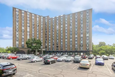 1 Renaissance Pl #217, Palatine, IL 60067