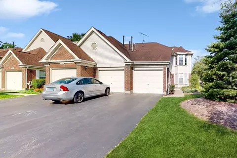 1133 Russellwood Ct, Buffalo Grove, IL 60089