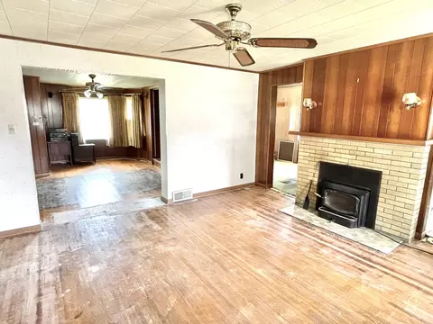2120 3rd St, Peru, IL 61354 photo 8