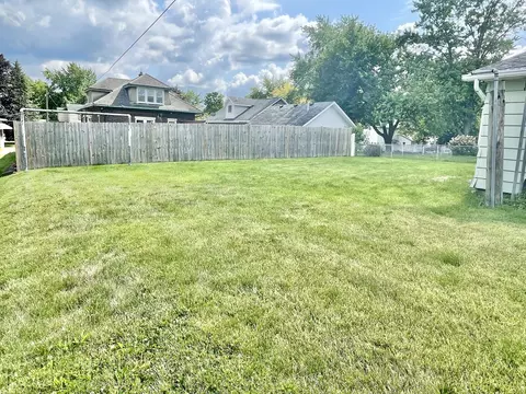 2120 3rd St, Peru, IL 61354 photo 21
