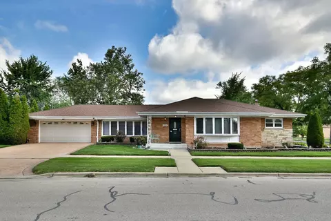 1958 Bristol Ave, Westchester, IL 60154