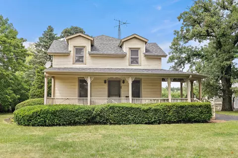17804 Garden Valley Rd, Woodstock, IL 60098