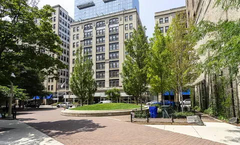 680 S Federal St #208, Chicago, IL 60605