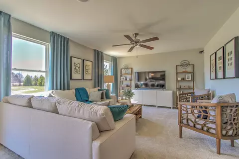 912 Sharp Dr, Plano, IL 60545 photo 7