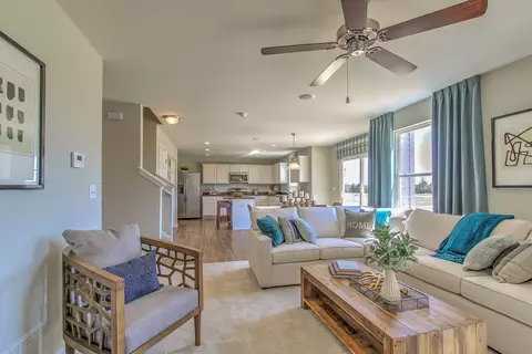 912 Sharp Dr, Plano, IL 60545 photo 9