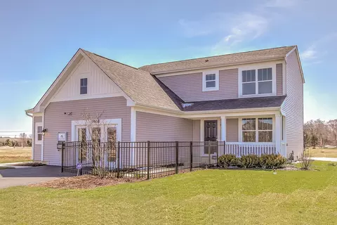 912 Sharp Dr, Plano, IL 60545