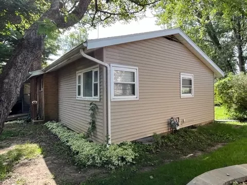 305 Orlando Ave, Normal, IL 61761 photo 4