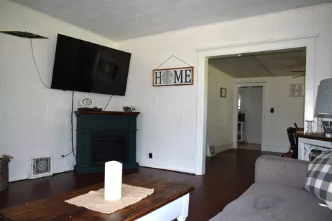 197 W 3rd St, El Paso, IL 61738 photo 12