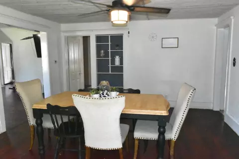 197 W 3rd St, El Paso, IL 61738 photo 16