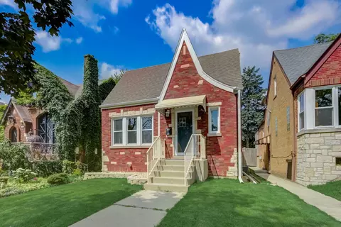 2838 Maple Ave, Berwyn, IL 60402