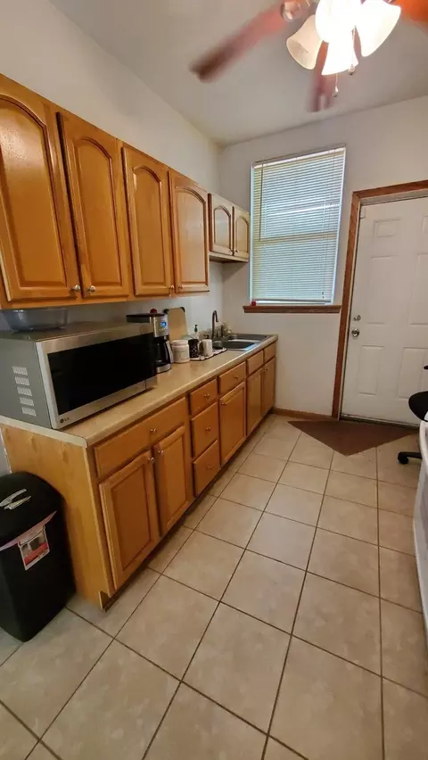 507 E 75th St, Chicago, IL 60619 photo 8
