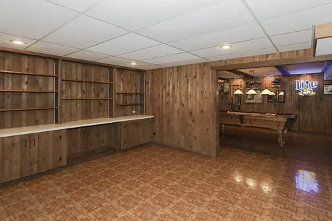 331 E Walnut St, Roselle, IL 60172 photo 28