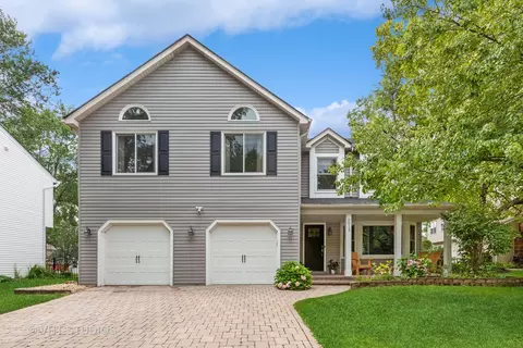 2013 Keim Dr, Naperville, IL 60565