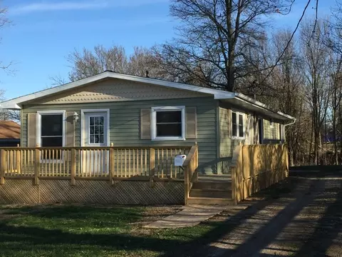 433 E Bogardus St, Paxton, IL 60957