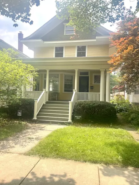 1031 Home Ave, Oak Park, IL 60304