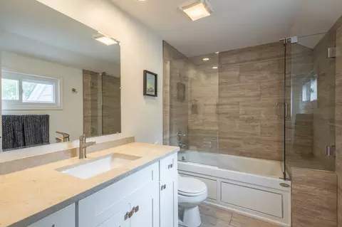 2148 Pfingsten Rd, Northbrook, IL 60062 photo 13