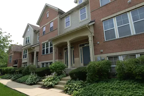 5684 Cambridge Way, Hanover Park, IL 60133
